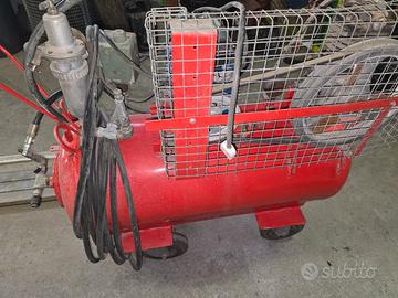 COMPRESSORE AD ARIA CON CINGHIA su ruote
