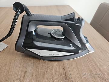 ferro da stiro a vapore Rowenta 