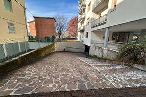 Box / Garage di 19 m² a Ozzano dell'Emilia
