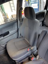 Sedile anteriore dx KIA CARENS del 2005