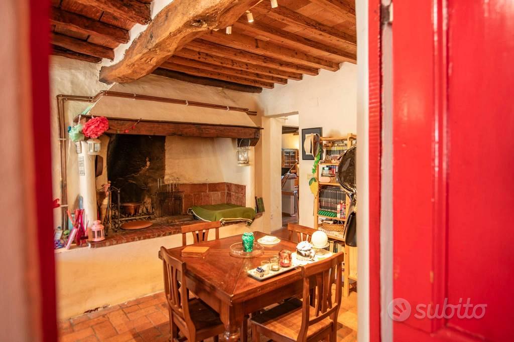 Rustico / Casale di 85 m² con 4 locali a Montesper - Altro