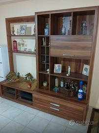 Ragalo parete attrezzara