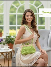 clutch bag realizzata in cordino all'uncinetto 