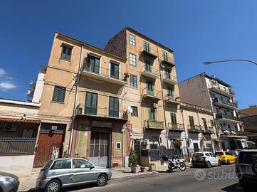 4 LOCALI A PALERMO