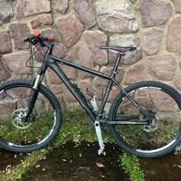 Bicicletta Cube ragazzo