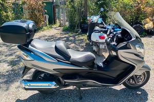 scooter Burgman 400