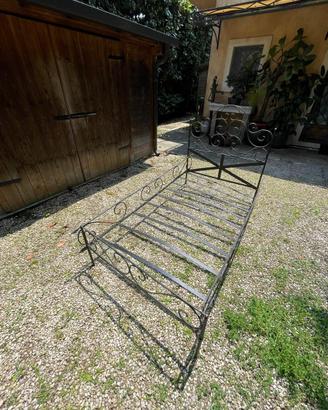 Coppia di letti singoli in ferro ANTICHI