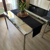 Tavolo da cucina in vetro