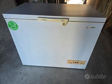 congelatore a pozzetto 