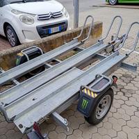 Cartello porta moto cresci