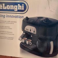 Macchina per caffè espresso e cappuccino