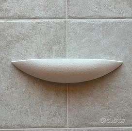 Applique in gesso bianco