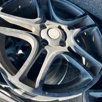 Cerchi in lega 16”
