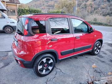 fiat panda cross 2024 70 cv Hybrid 