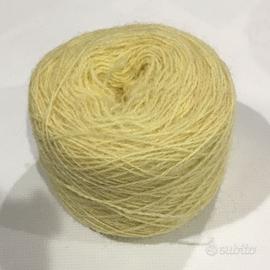10 gomitoli di alpaca gialla
