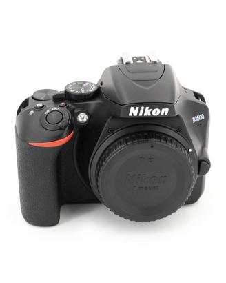 Nikon D3500