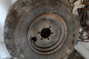 Gomma finitrice Bitelli e altro materiale 