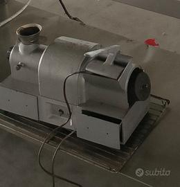 grattugiaformaggio professionale a rullo