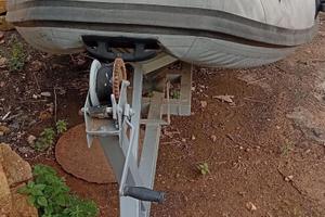 Gommone chiglia vetroresina NO motore