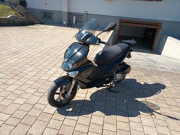 Gilera runner 200 st
