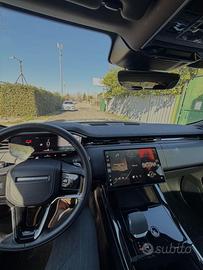 AUTO Land Rover Range Rover Sport Dynamic SE