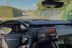 AUTO Land Rover Range Rover Sport Dynamic SE
