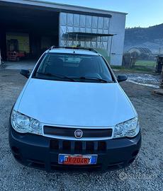 Fiat strada del 2009