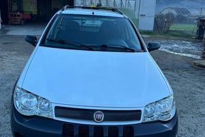 Fiat strada del 2009