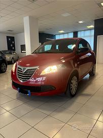Lancia Ypsilon 1.2 69 CV 5 porte S&S Platinum