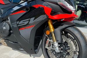 Aprilia RSV4 Factory