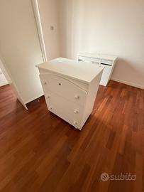 Cassettiera con bagnetto