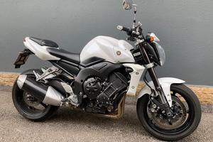 FZ1 del 2007 colore Bianco Perlato