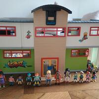 Playmobil casa scuola