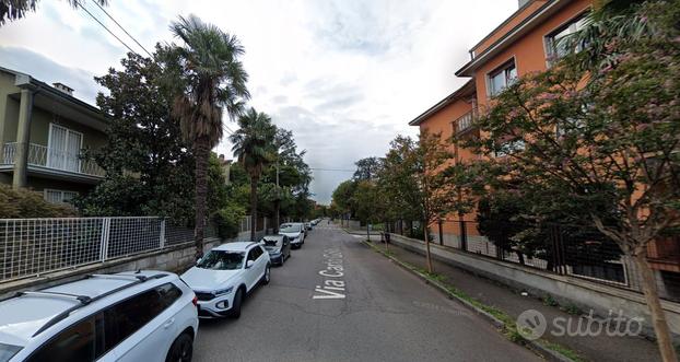 Trilocale a Monza 700 euro senza altre spese