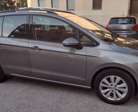 VOLKSWAGEN Golf Sportsvan - 2016