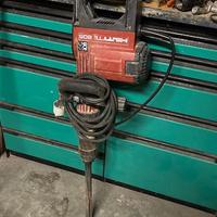 Martello demolitore HILTI TE 805 + punte