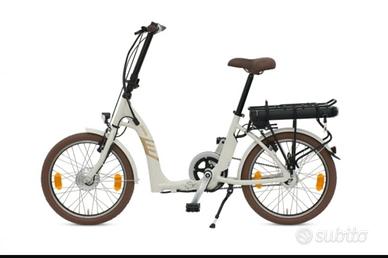 Bicicletta elettrica pieghevole.