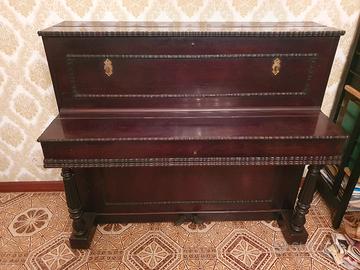 pianoforte verticale 