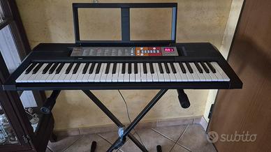 Pianola Yamaha PSR F50