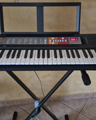 Pianola Yamaha PSR F50