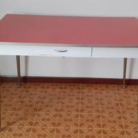 Tavolo anni '60