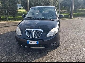 Lancia Ypsilon 2010