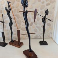 statuette in legno 