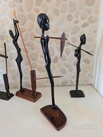 statuette in legno 