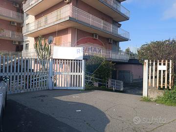 Magazzino - Aci Catena