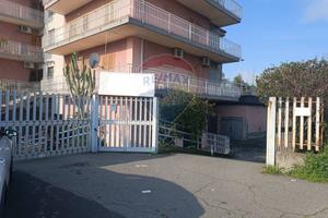 Magazzino - Aci Catena