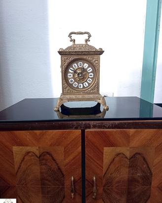 176359 Orologio da comò a batteria mobile in bronz