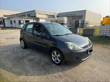 Ford Fiesta 1.4 TDCi 5p. Ghia