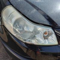 Proiettore destro FIAT SEDICI del 2010