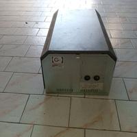 Stabilizzatore di tensione da 230 volt con 15/20%